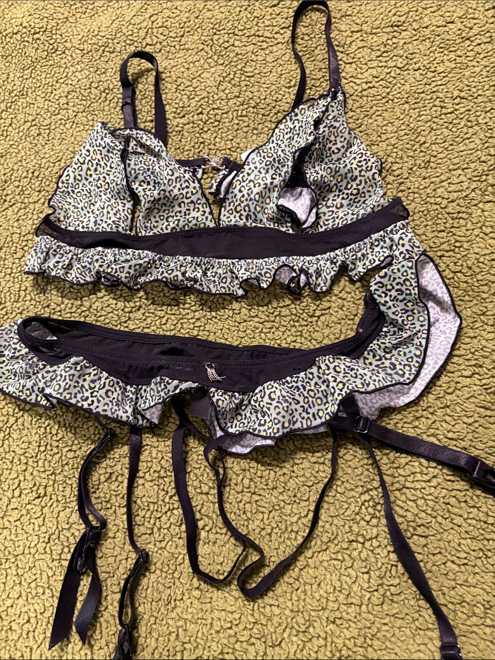 Leopard Print Ruffle Bralette & Garter Set - Green